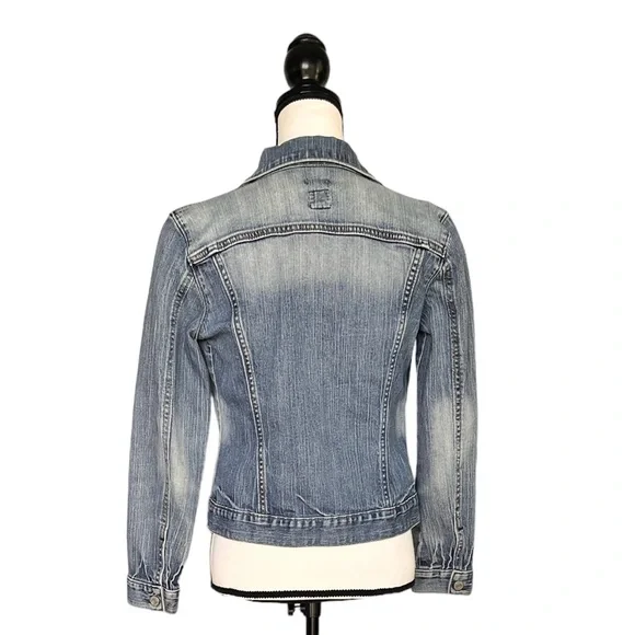GAP Stretch Blue Jean Distressed Trucker Denim Jacket Sz XS - Picture 2 of 3